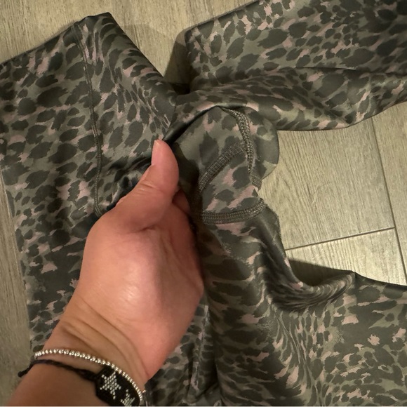 Good American the ferocious leopard print legging - Picture 7 of 7